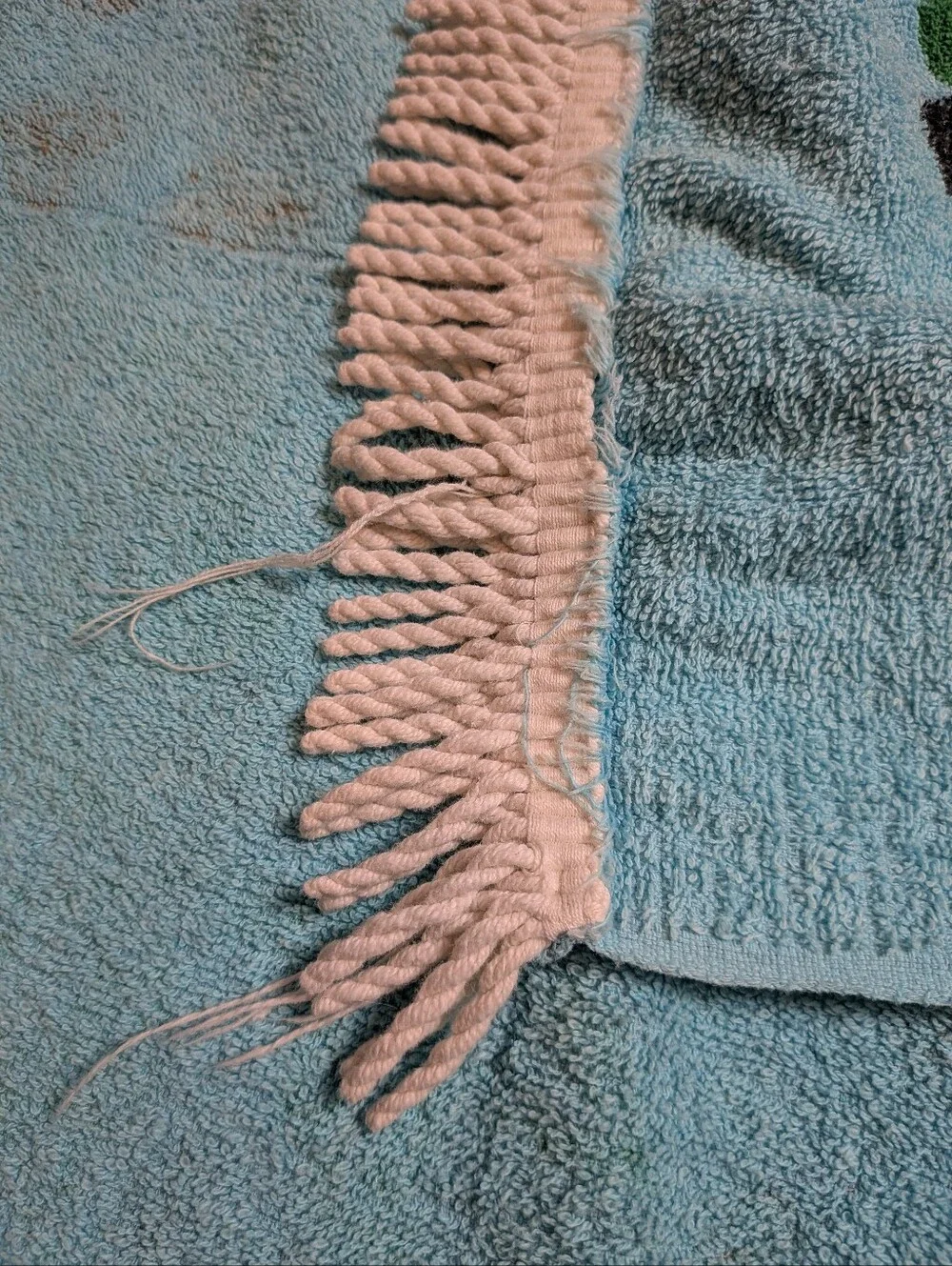 Vintage Bath Beach Towel Turquoise Flowers & Fringes